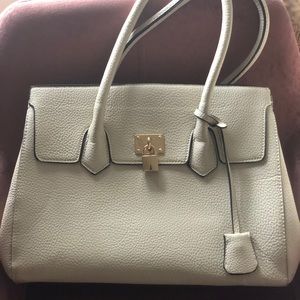 Almost new chic white purse